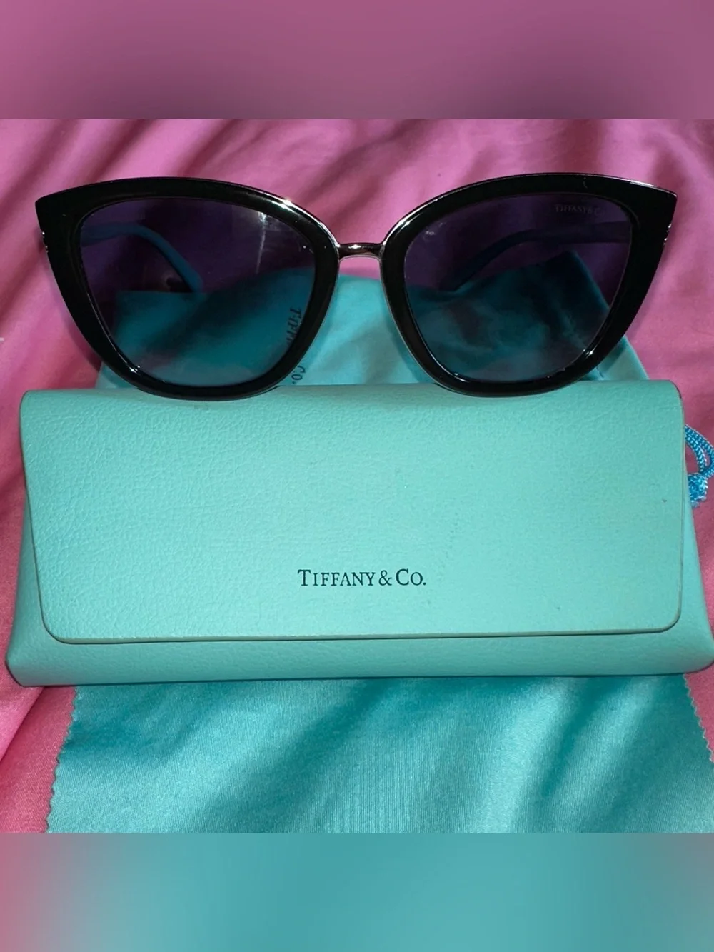 Tiffany & Co. Blue Black Polarized Tiffany’s T Collection Case/Dustbag/Cloth